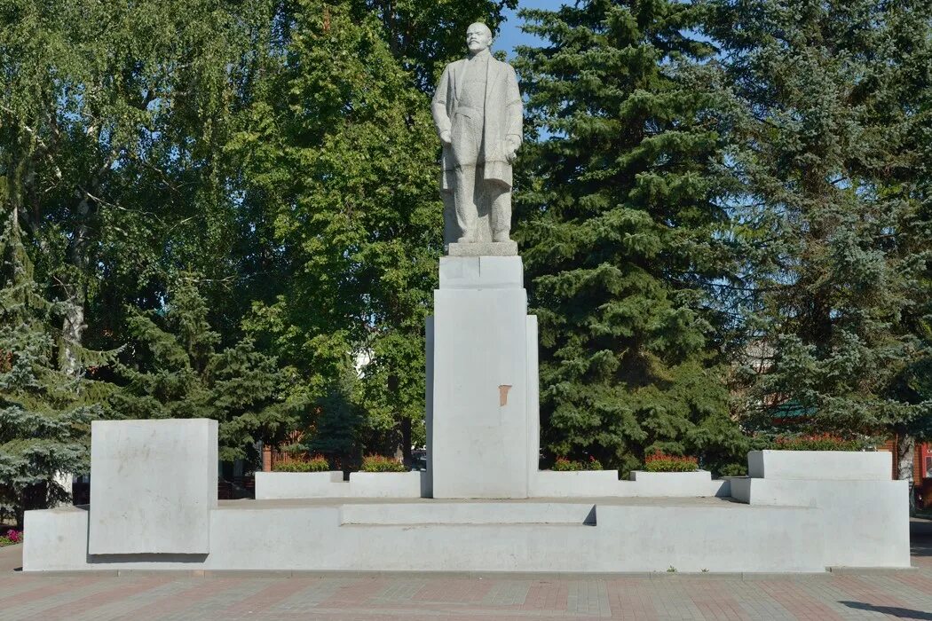 Ряжск фото. Памятник ленину в ряжске. ряжск рязанская область. город ряжск рязанской области достопримечательности. ряжск достопримечательности города.