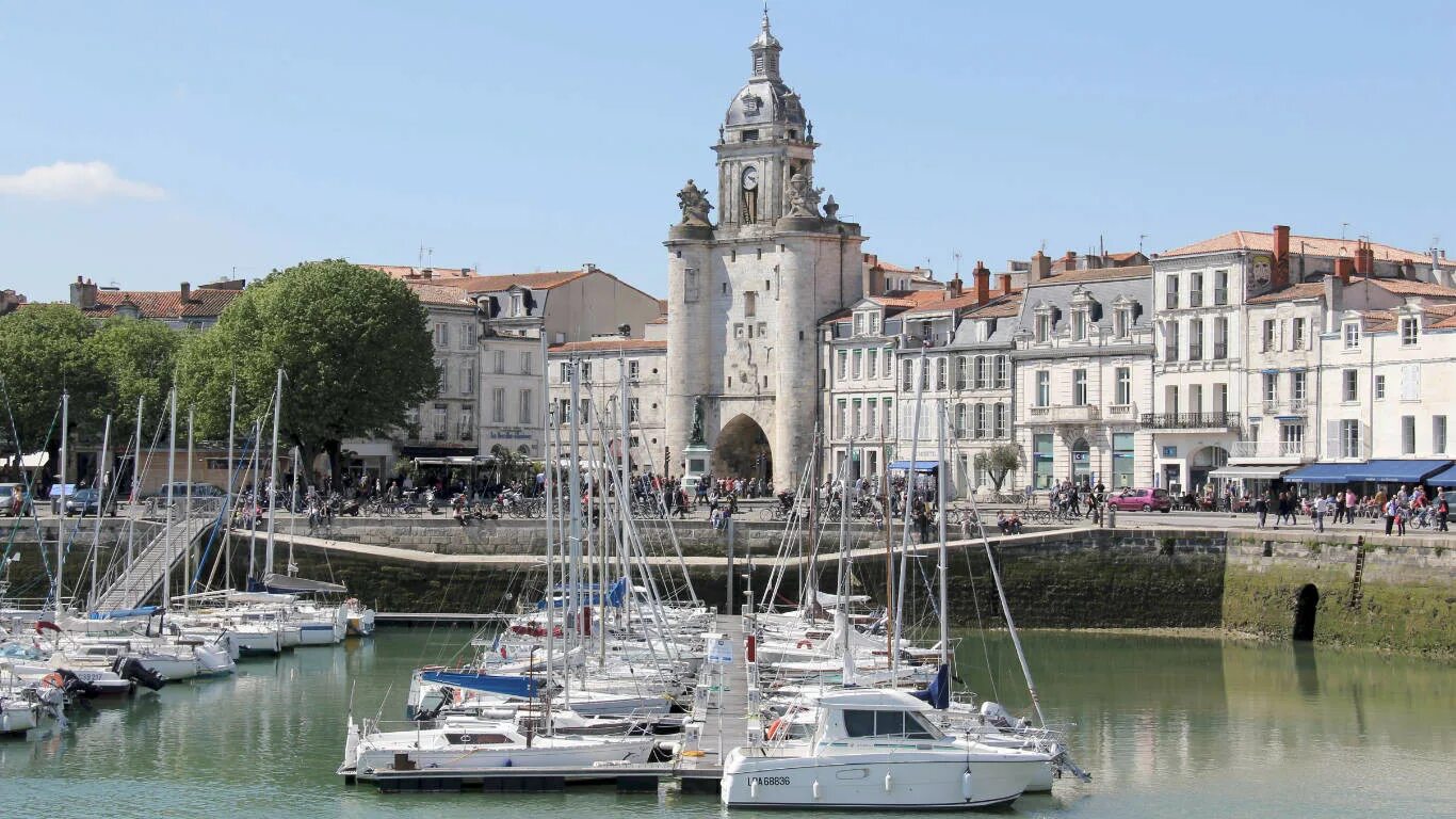 La rochelle. Ла-Рошель Франция. Порт ля Рошель. Ля Рошель город. La Rochelle Франция.