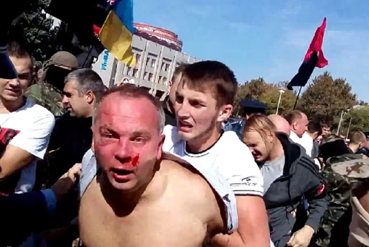 Обычное нападение. Украинские политики пророссийские. Украинцы Высшая раса.