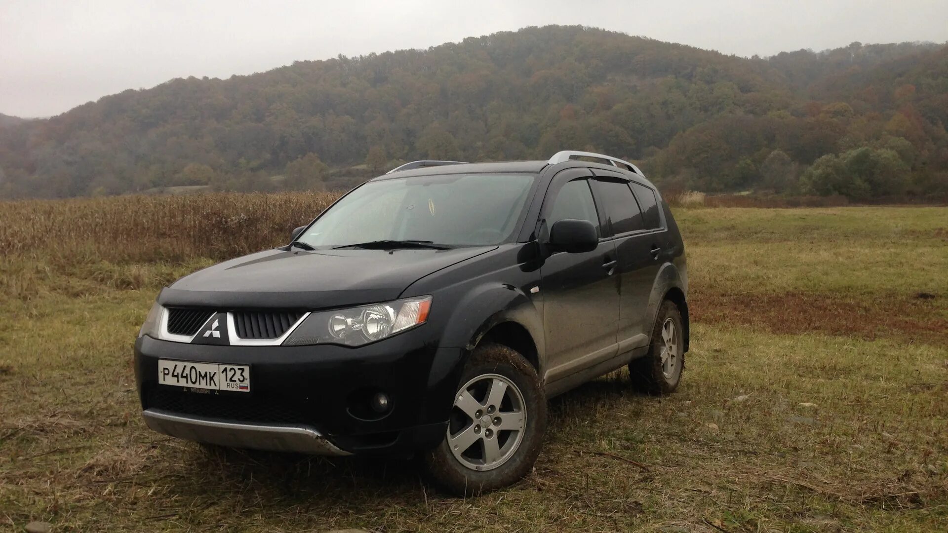 Mitsubishi outlander xl 2012. Аутлендер ХЛ 2.4. Outlander XL 2.4 2007. Mitsubishi Outlander XL 2.4L. Митсубиси Аутлендер XL 2.4 2011.