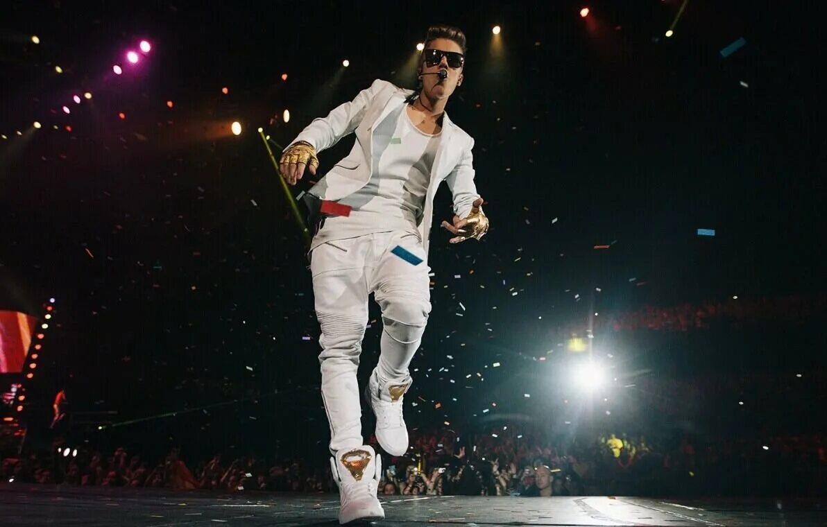 Justin bieber believe альбом. Bieber believe. Джастин бибер believe. Джастин бибер обложка. Justin bieber концерт.