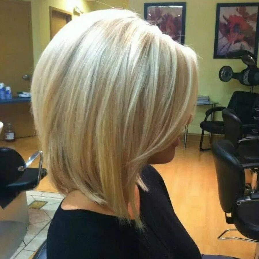 Удлиненное каре боб каскад. Удлиненное градуированное боб. Стрижка боб каре градуированное. Объемный градуированный боб. Стрижка боб какое градуированное каре.