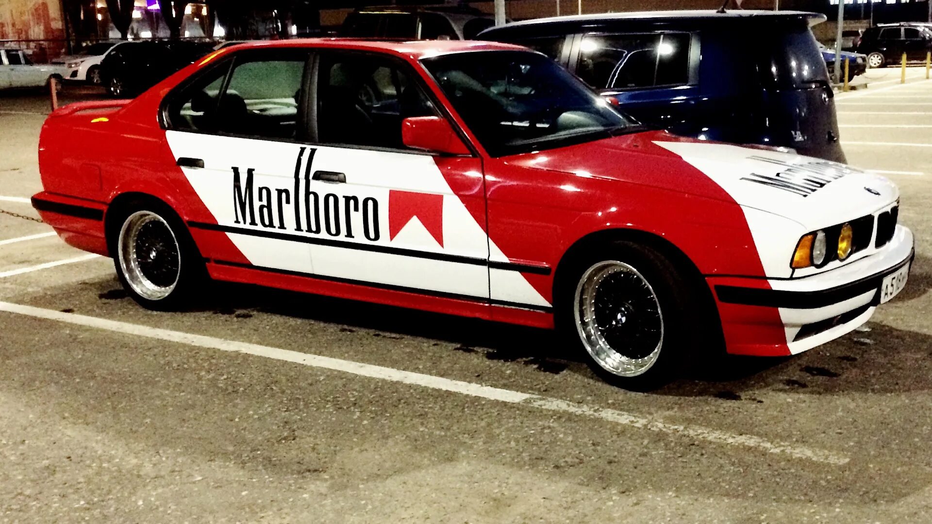 Мальборо машина. Мальборо машина. Audi marlboro. Ваз 2106 мальборо. Форд мальборо.