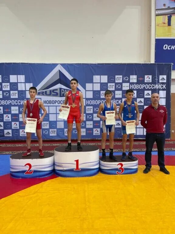 Первенство краснодарского края по греко римской борьбе. Тренер по греко-римской борьбе. Чемпионат краснодарского края по греко римской борьбе. Греко римская борьба еманжелинск 2022. Греко-римская борьба юноши.