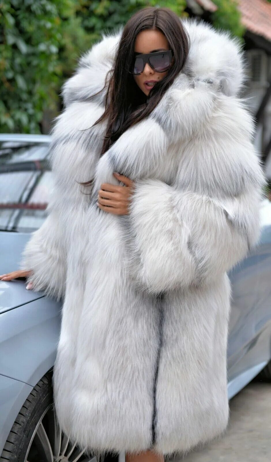 Шуба песец снежная. Barbara bui arctic fox fur coat. шуба unreal fur coat белая. шубы 1000 000 долларов барбара лиса белая. шуба песец saga.