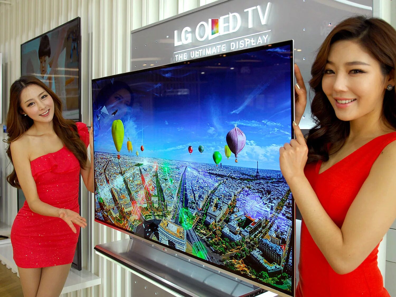 LG OLED 70 дюймов. Телевизор 55 дюймов. Тонкий телевизор. Телевизор LG 55 дюймов. 55 дюймов сравнение