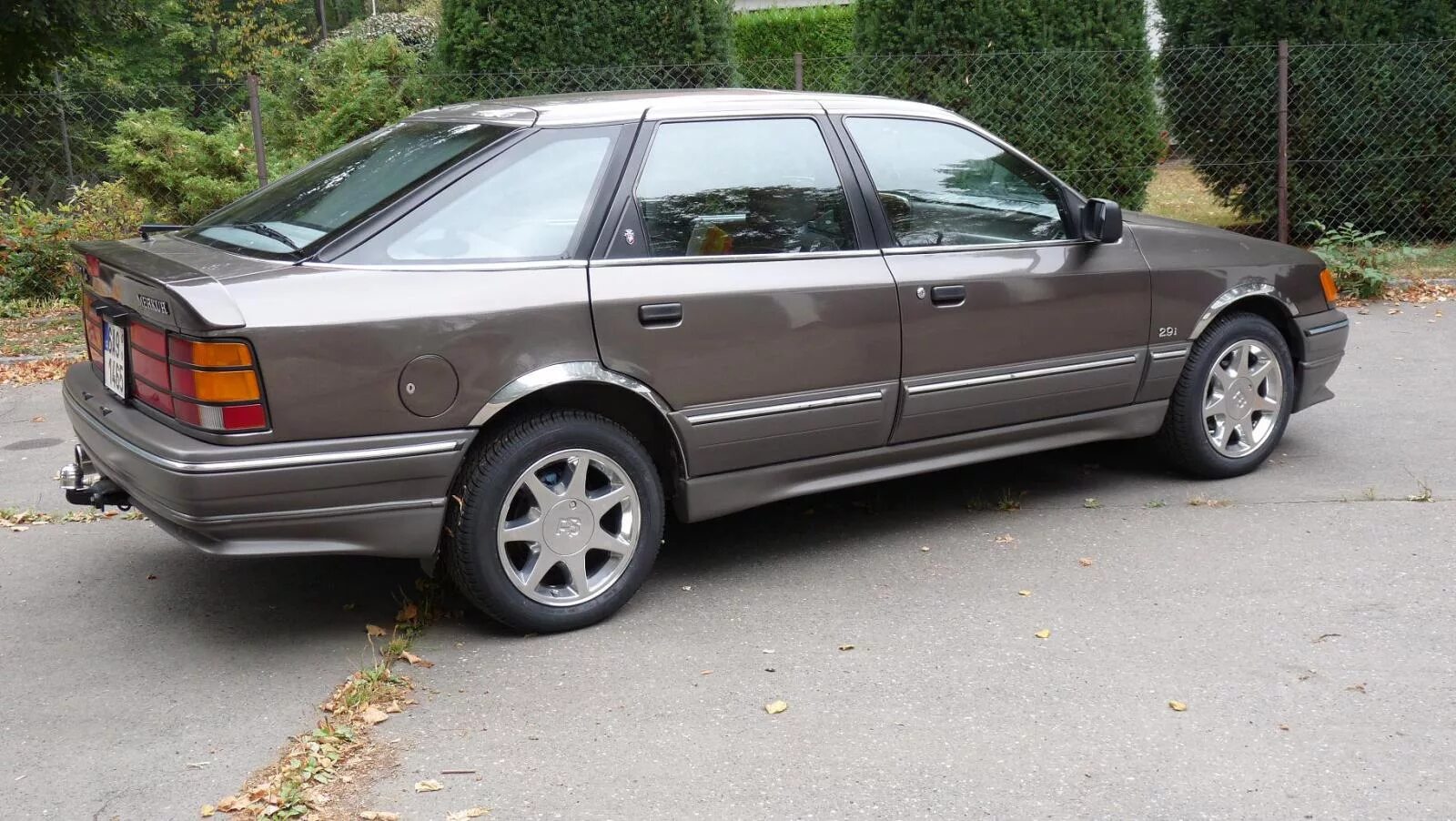 Форд скорпио 1 купить. Ford Scorpio 1985. Форд Скорпио 1. Ford Scorpio 1986. Форд Скорпио 1986 хэтчбек.