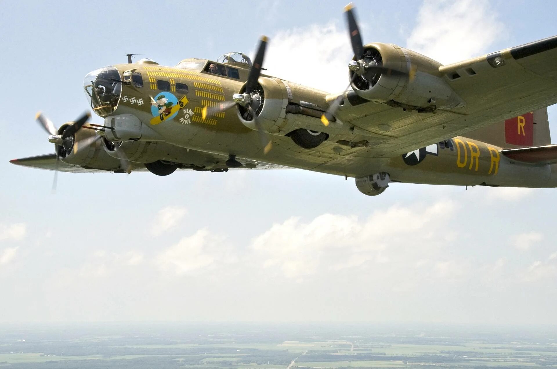 Б 17 летающая крепость. Boeing b-17g flying fortress. b 17 бомбардировщик. боинг б-17 летающая крепость. b-17g.