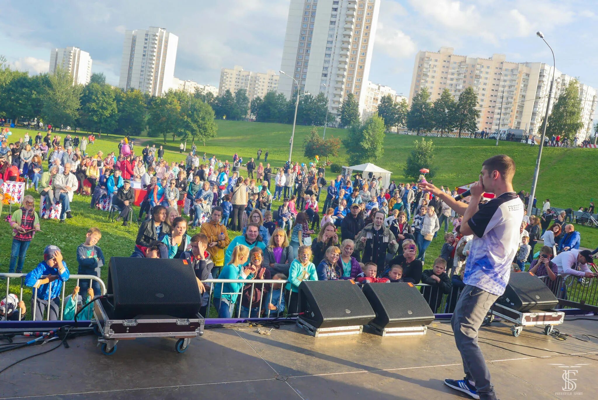 В северном бутово бутово северное телефон. Парк Северное Бутово. Северное Бутово 1990. Северное Бутово 90-е. Экопарк Северное Бутово.