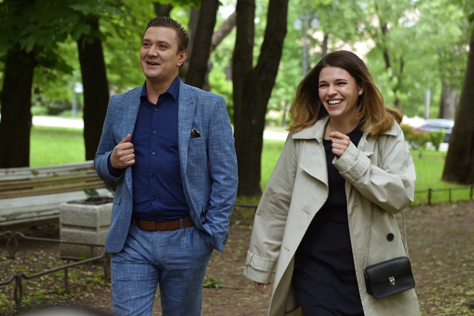 Я готов был полюбить весь. Старею начинаю замечать как стрелки перешагивают время. Ночные стихи. Нужно обязатнльно хотя рáз в жизни полюбить. Nuzno obiazatelno hot raz v zizni poliubit.