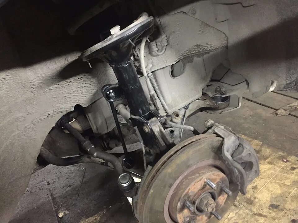 Передняя подвеска туксон 2008 года. Задняя подвеска hyundai tucson 2007. Задняя подвеска hyundai tucson 2005. Подвеска туссан 2018. Hyundai tucson 2008 подвеска.