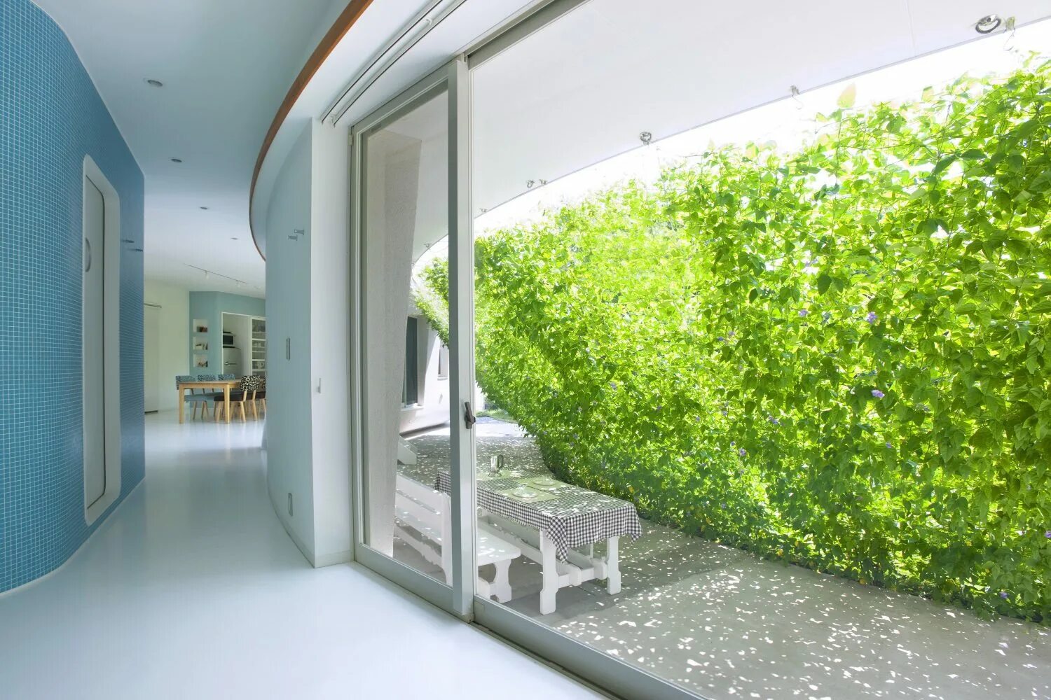 Screen house