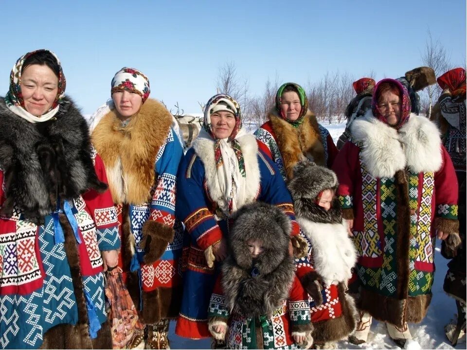 Народы проживающие в новосибирской. Ханты и манси. Нация Ханты и манси. Ханты манси народность. Вогулы манси.