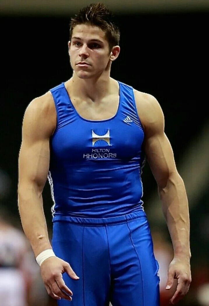 Видео парней спортсменов. Chris Brooks gimnast. Спортивные гимнасты. Гимнасты мужчины.