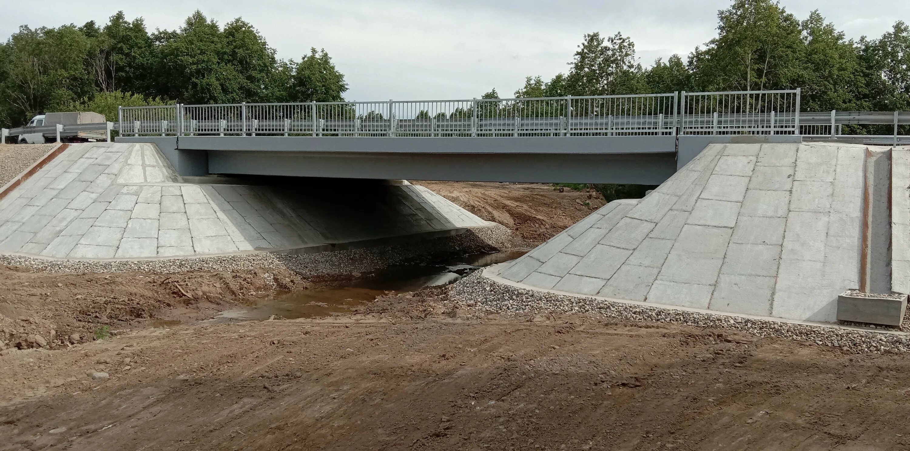 Ремонт мостов через реку. Некрасовский мост вологда. мост через реку вологда. понтонный мост вологда.