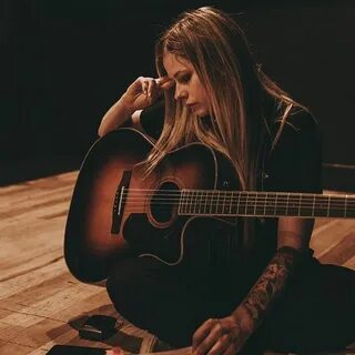 Guitar her