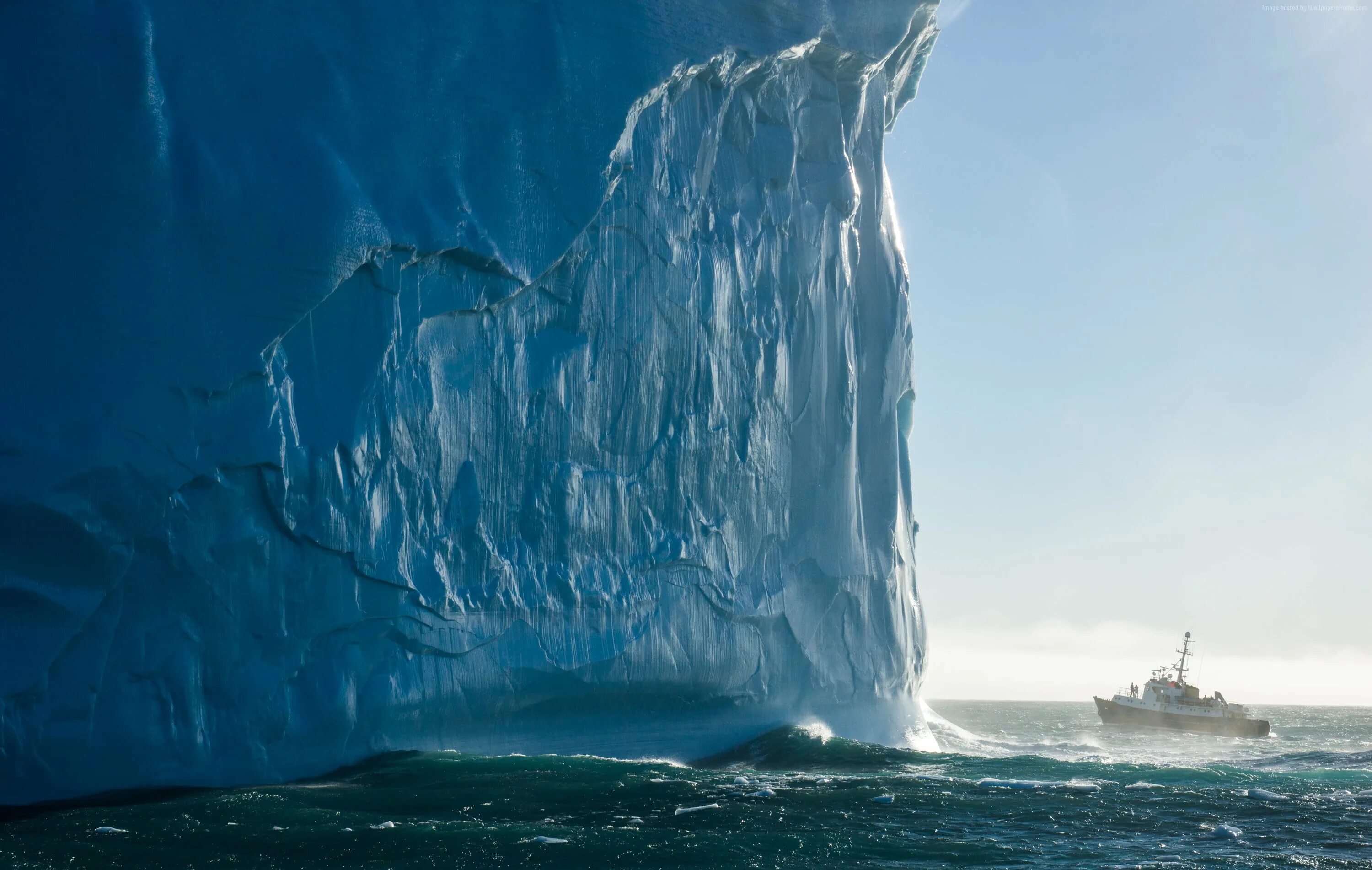 Айсберги в Атлантическом океане. B-15 Iceberg. Самый большой в мире Айсберг b-15. Атлантический океан в антарктиде