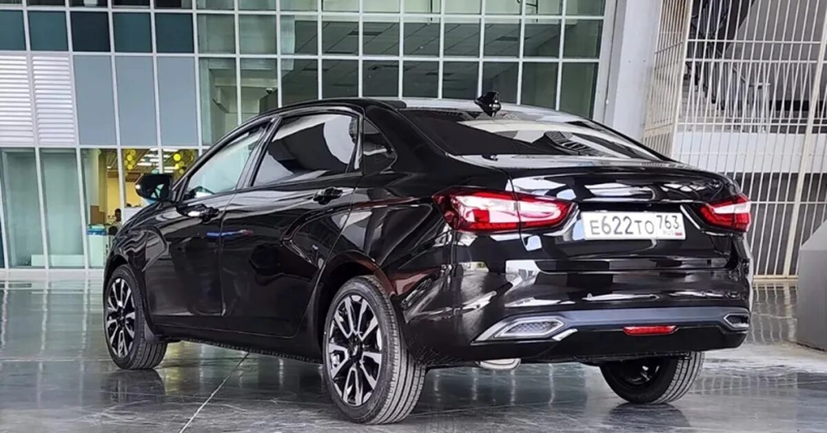 Hyundai Aura Facelift SX(O) Best Compact Sedan Worth To Buy?? 2023 Real life Rev
