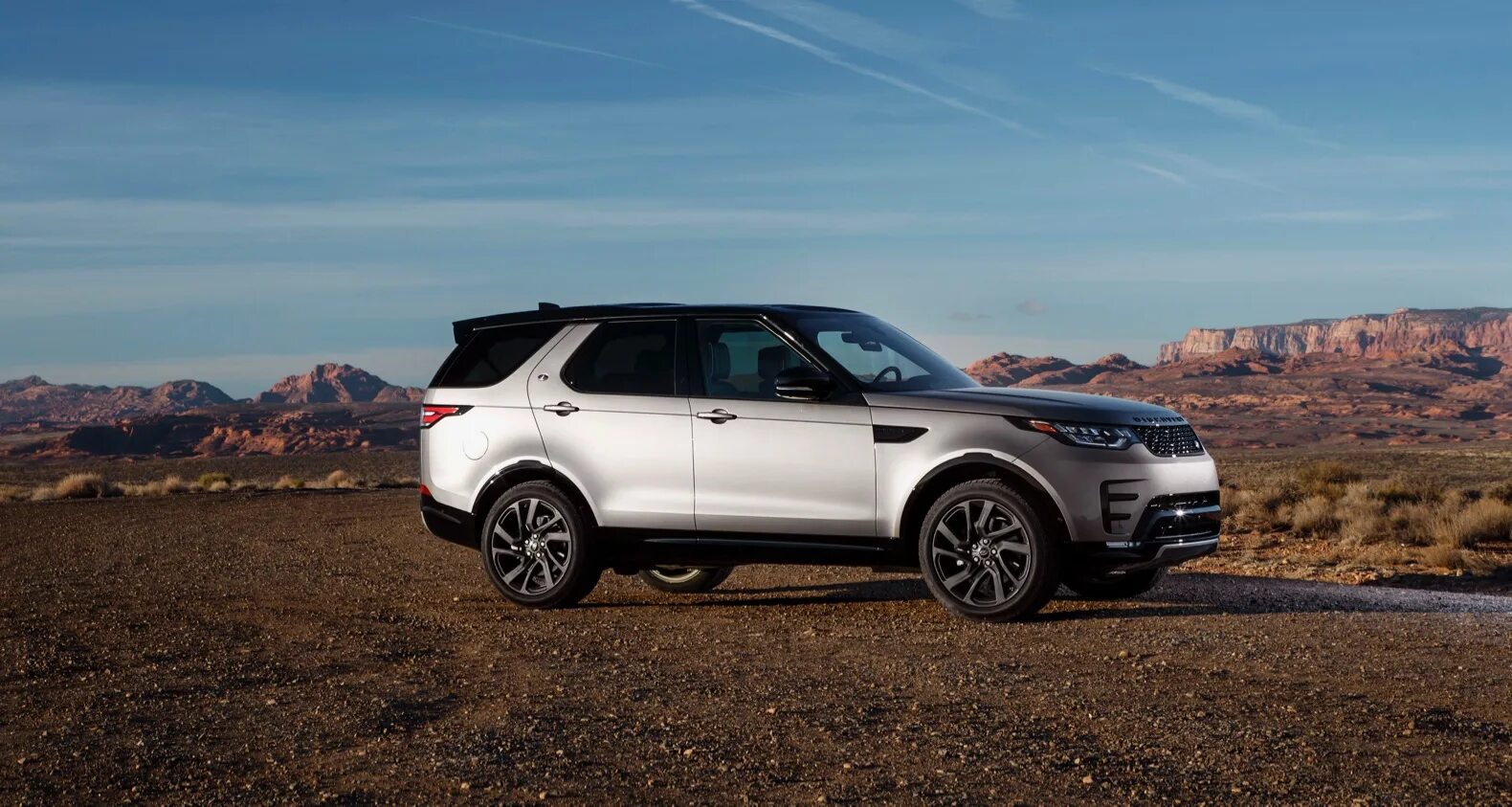 Ело дискавери. Range Rover Discovery 2023. Land Rover Discovery 2019. Рендж Ровер Дискавери 2019. Лендровер Дискавери 2023 SV.