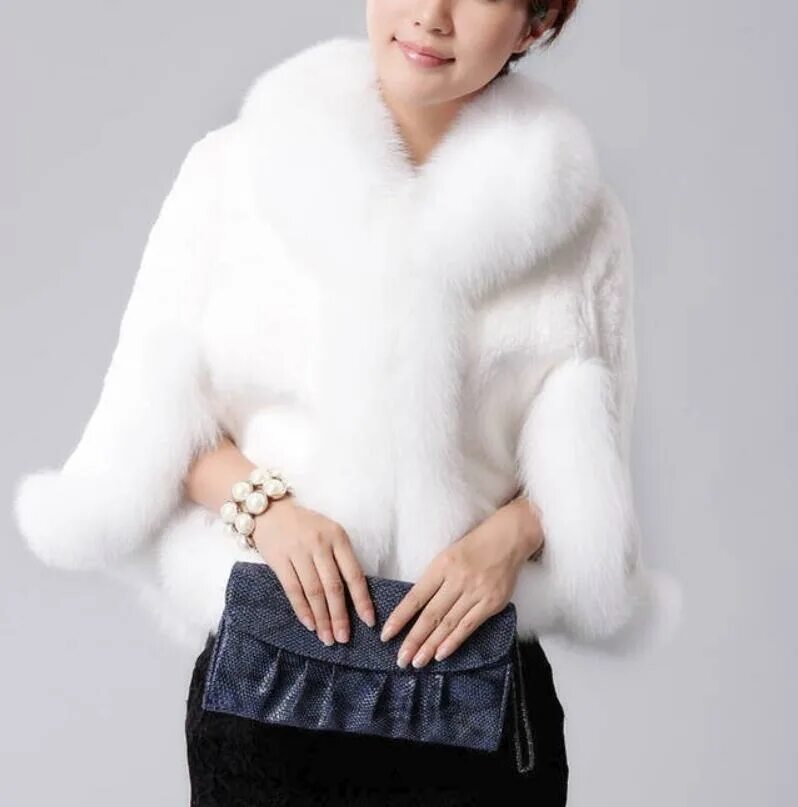 John has to use artificial fur because. Белая шубка из искусственного меха. Коротенькая шубка из искусственного меха. Полушубок женский из искусственного меха. Жакет из искусственного меха.