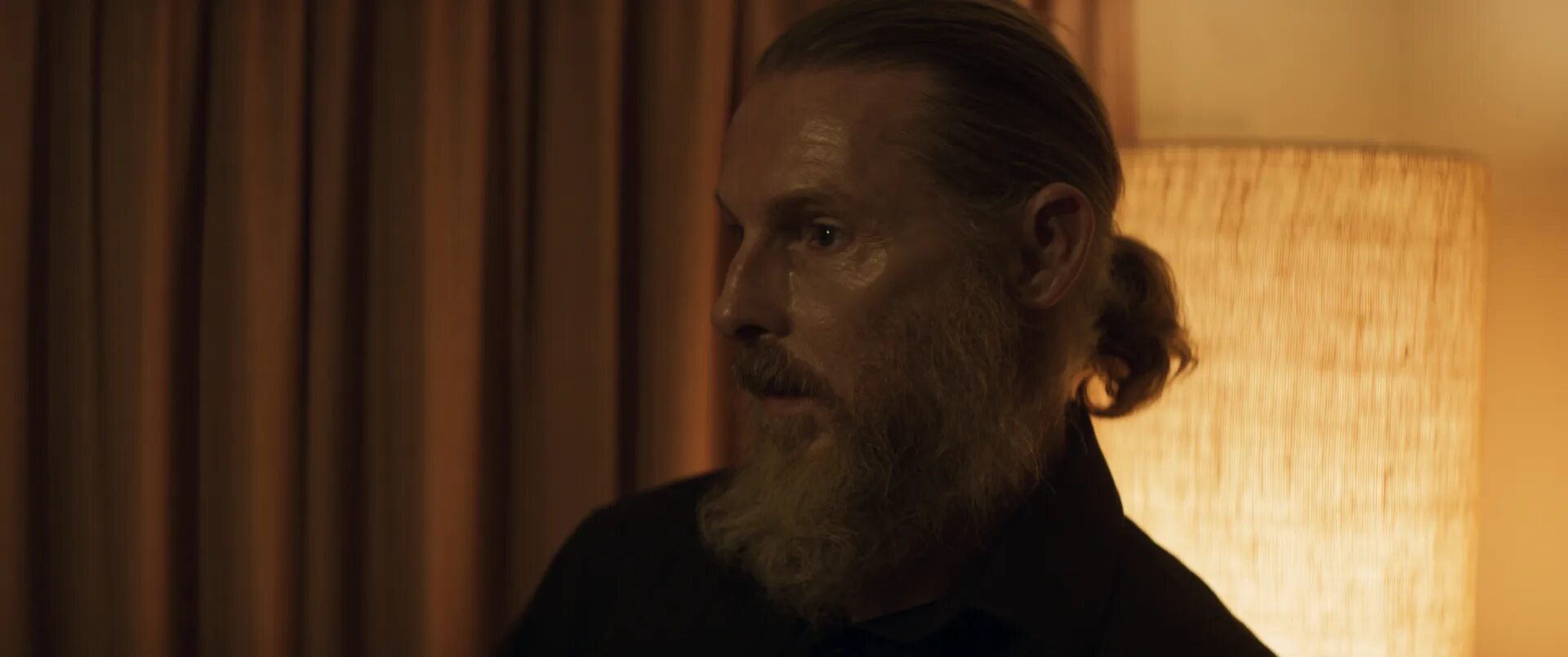 Незнакомец 2022. Незнакомец 2022. Идеальные незнакомцы 2022. Незнакомец фильм 2022. Незнакомец / the stranger / 2022.