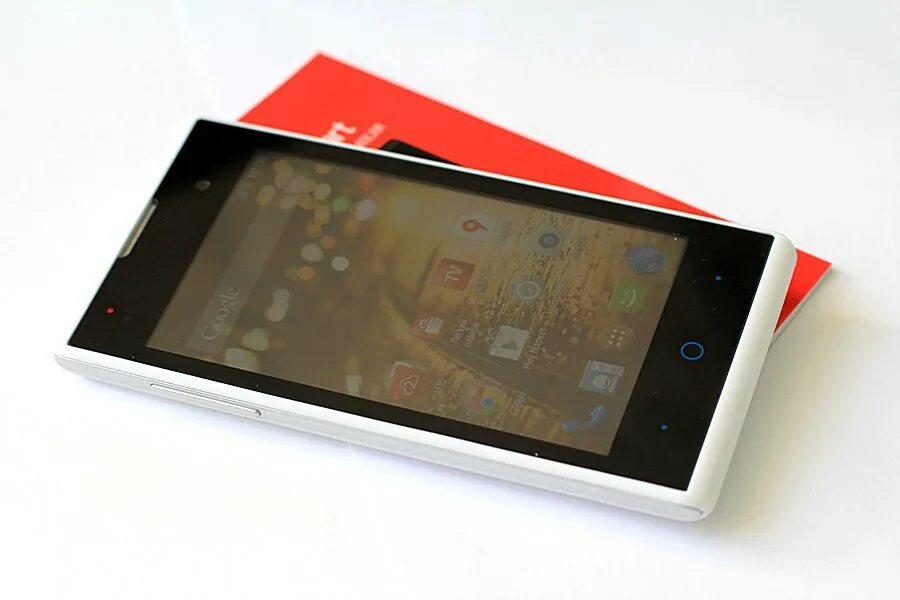 Mts start. Мтс смарт старт. Смартфон мтс smart start. Смартфон мтс смарт старт 2. Смартфон мтс смарт старт 3.