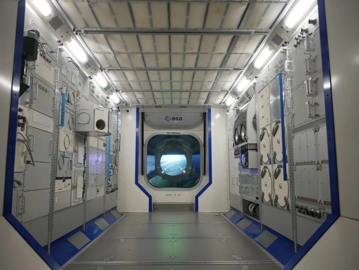Lab space. Spacelab станция. spacelab американская станция. «спе́йслэб и спейсхэб» - модули мкс. space laboratory.