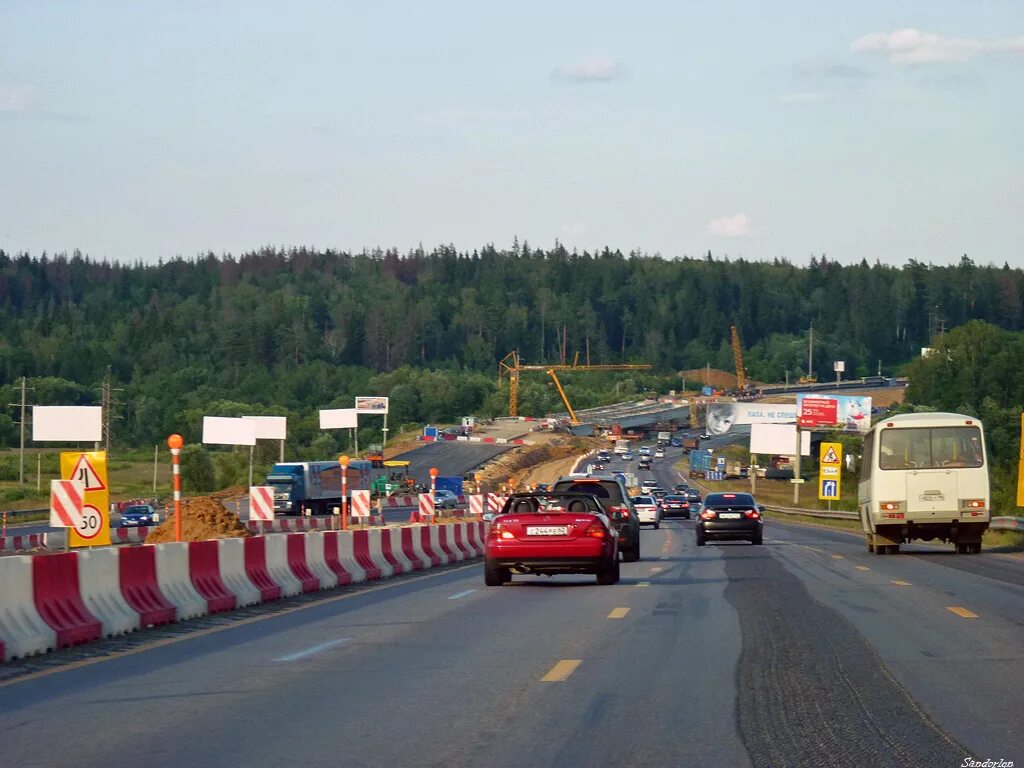Москва рига трасса м9. Ремонт новорижского шоссе. Рынок балтия на новорижском шоссе. Отлет новая рига. Реконструкция новорижского шоссе.