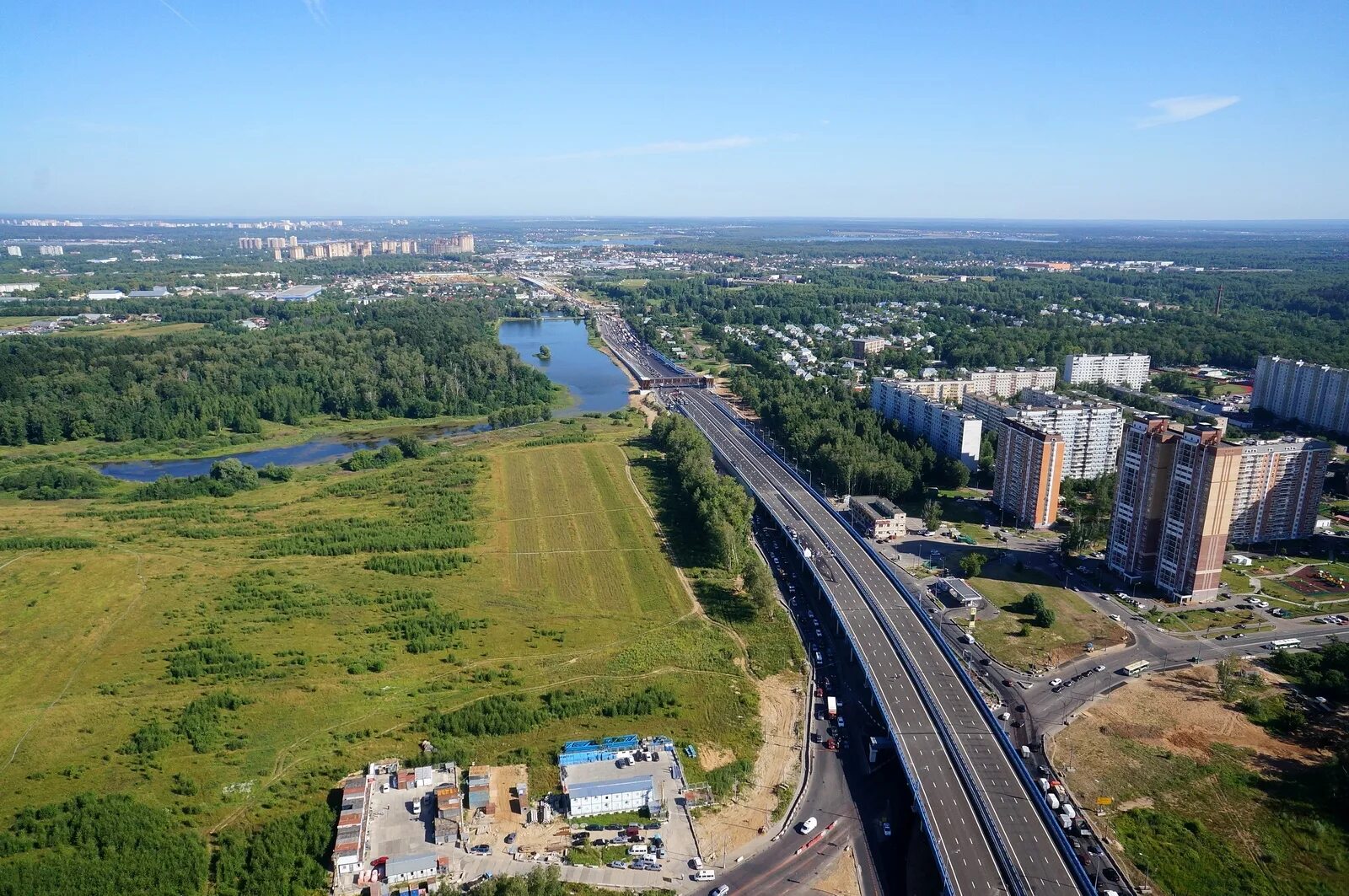 Мост через канал им Москвы Дмитровское шоссе. Дмитровского шоссе с ММК. Дмитровское шоссе фото. Максима парк Дмитровское шоссе. Центральный на дмитровском шоссе