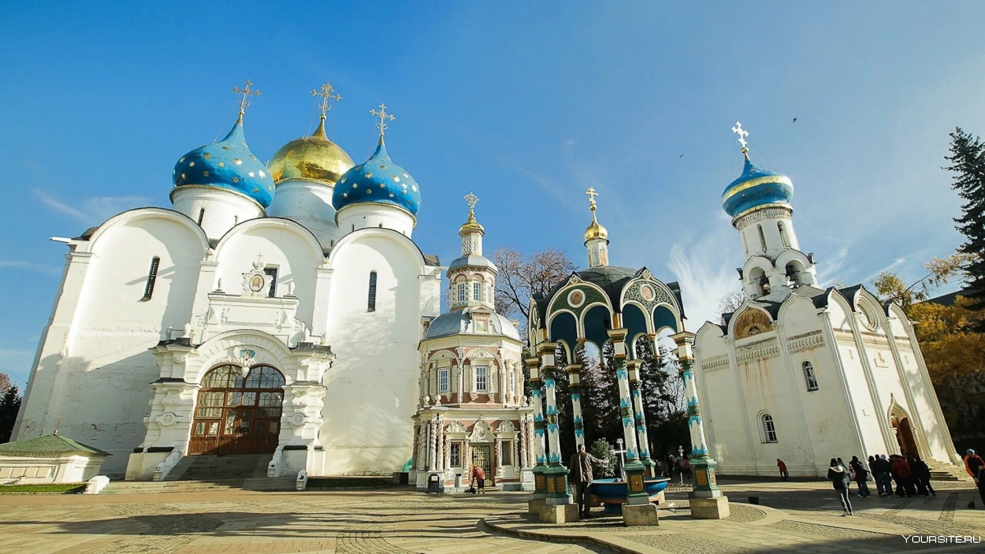 Ансамблей монастыри