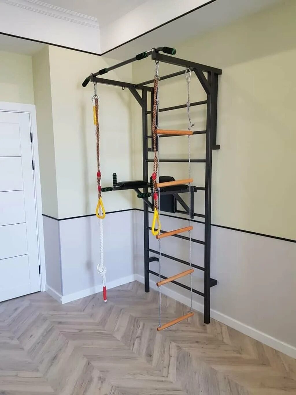 Шведская стенка рукоход. Турник с лестницей. 21. Шведская стенка вертикаль 1 м. Шведская стенка athleus р-29.