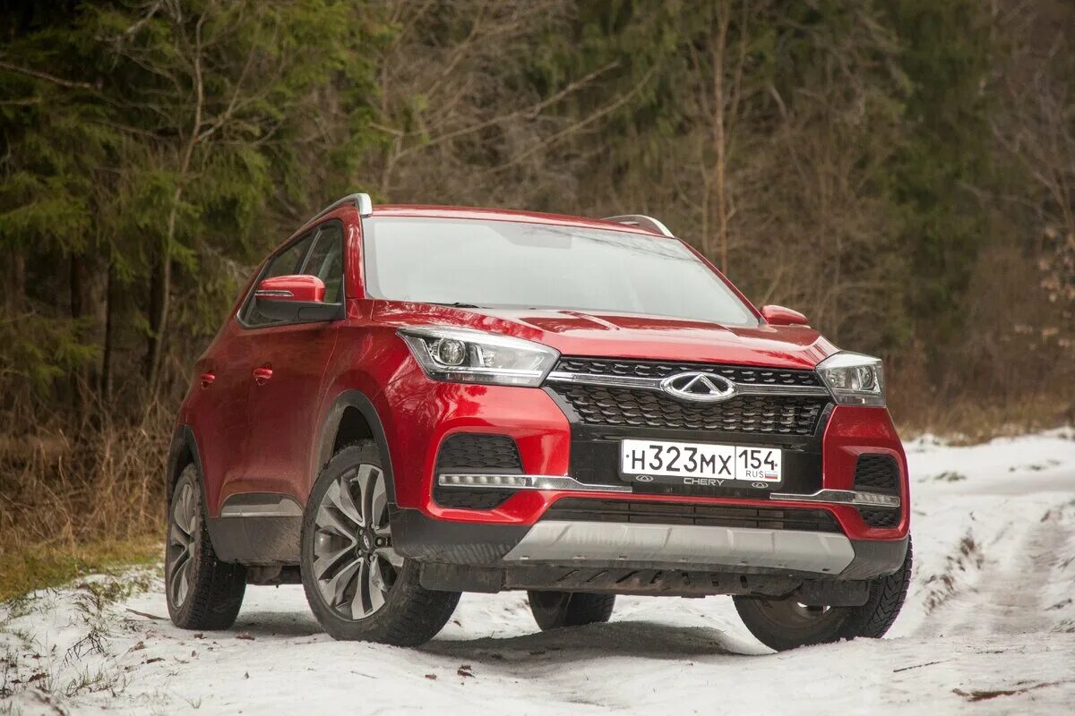 Робот тигго 4. Chery tiggo 4 2025. черри тигго 4 тест драйв. chery tiggo 4 2025 оранжевый. чери тигго 4 тест драйв 2025.