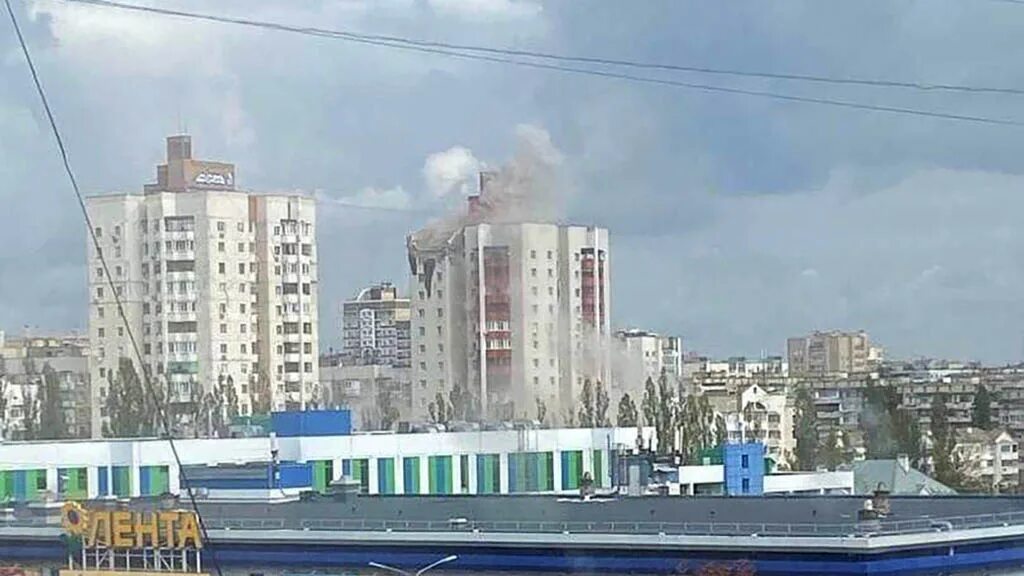 Где упала ракета в курске. Обстрел Белгорода многоэтажки. Белгород улица Губкина 42 обстрел. Губкина 42г Белгород. Ракета упала в Белгороде на жилой дом.