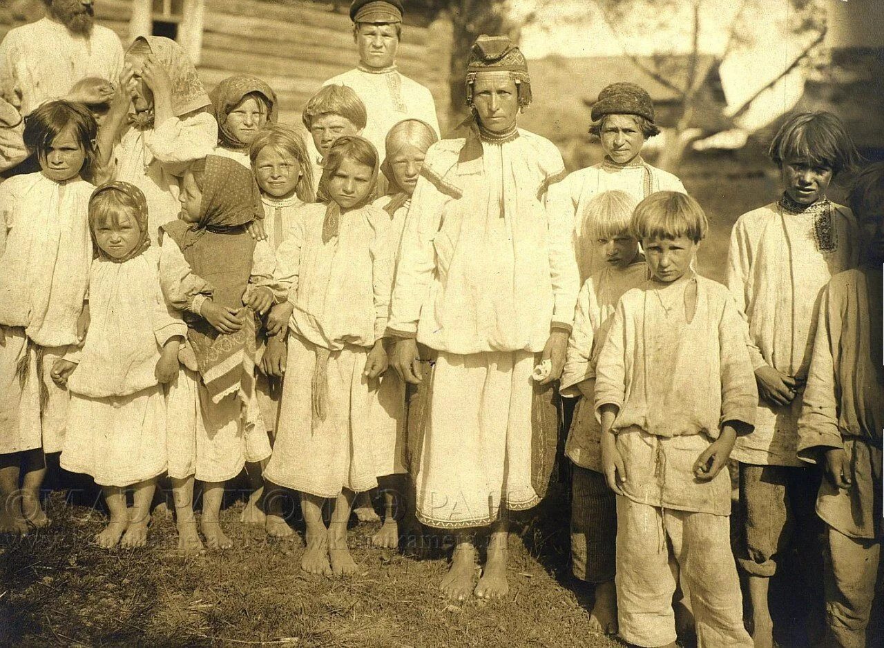 Караваевская волость дмитровский уезд. Компания уезда. Торопецкая женская гимназия 1913 г. Крестьяне смоленской губернии 19 века. Крестьяне однодворцы тамбовской губернии.