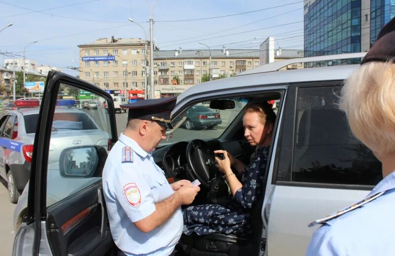 Машины сопровождения дпс. Начальник гаи маслюк евгений. Номер гаи новосибирск. Новосибирск споры с гаи в 2023 году. Номер гаи новосибирск.