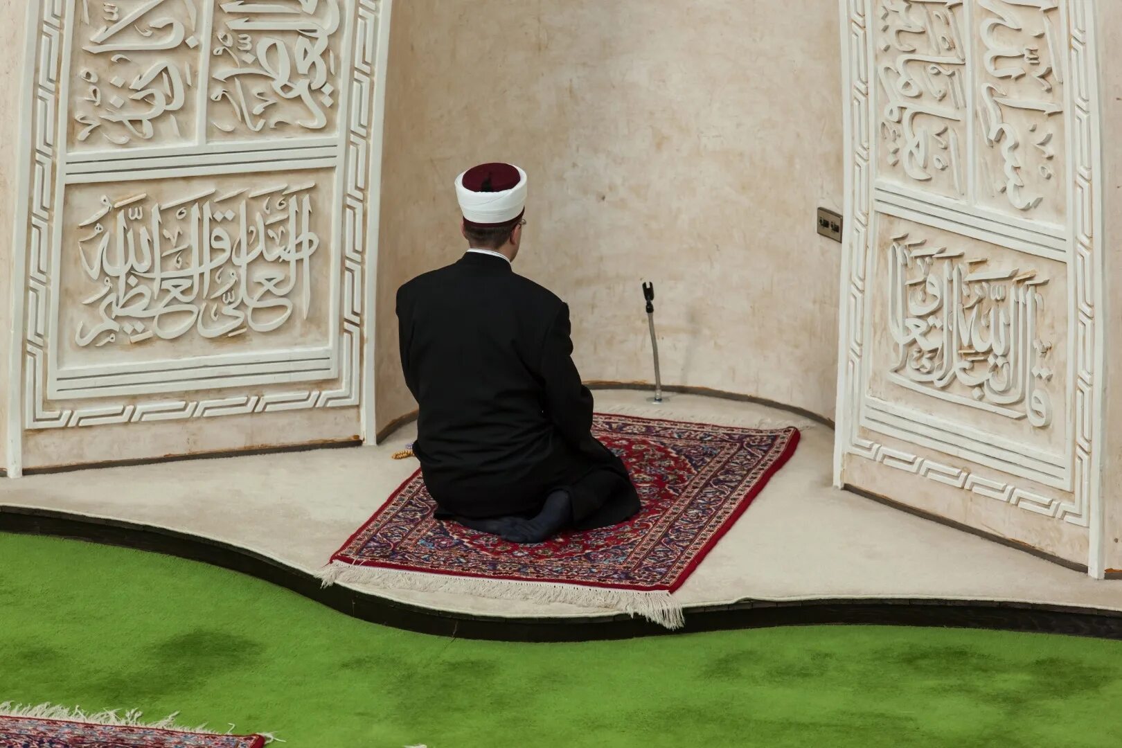 бахтеевка таравих мечеть. намаз стоя. как мечети правильны намаз. джамаат намаз в мечети. мечеть имама.