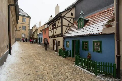 Золотая улица