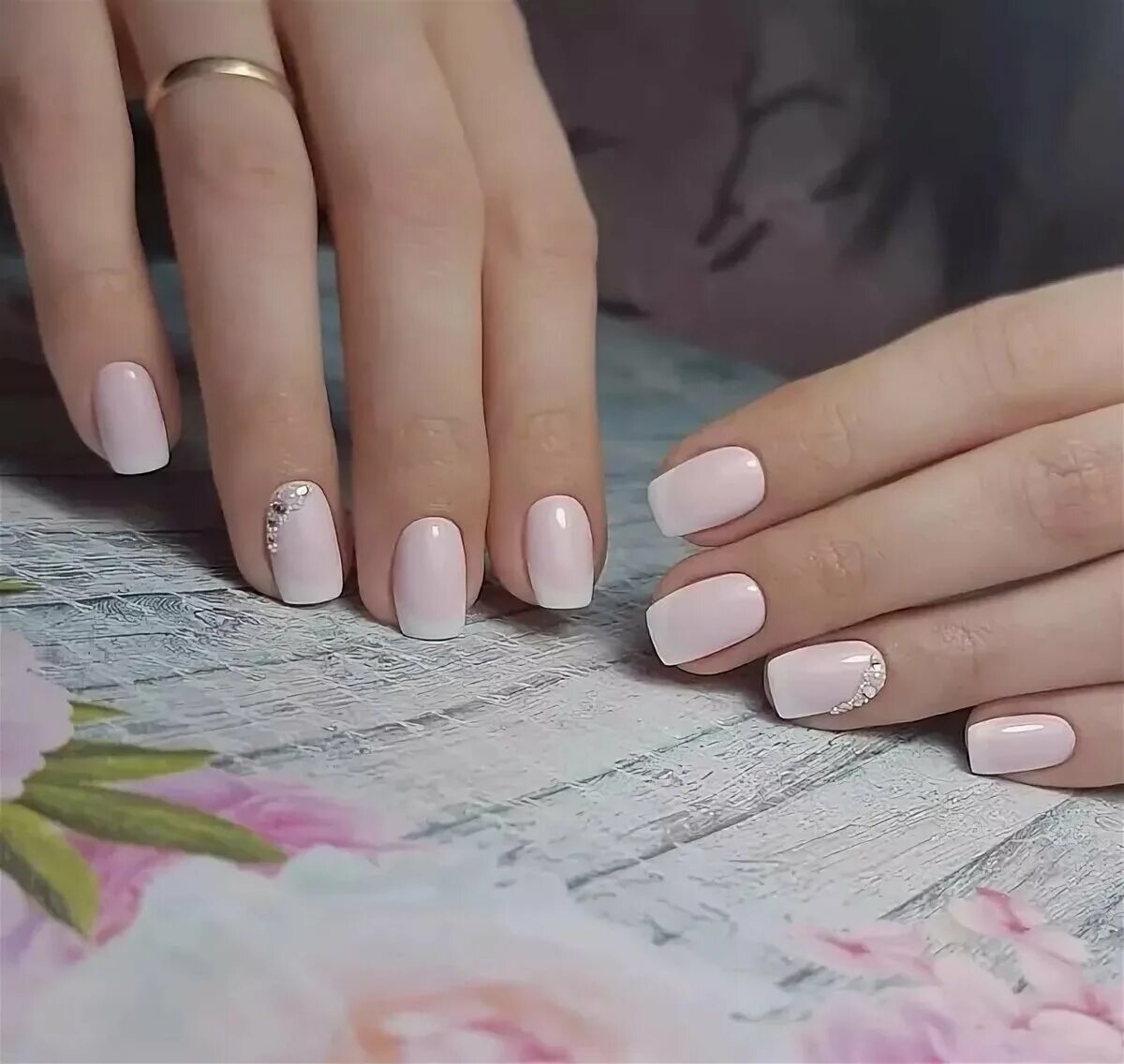 Image may contain: one or more people and closeup Pink nail designs, White nail 