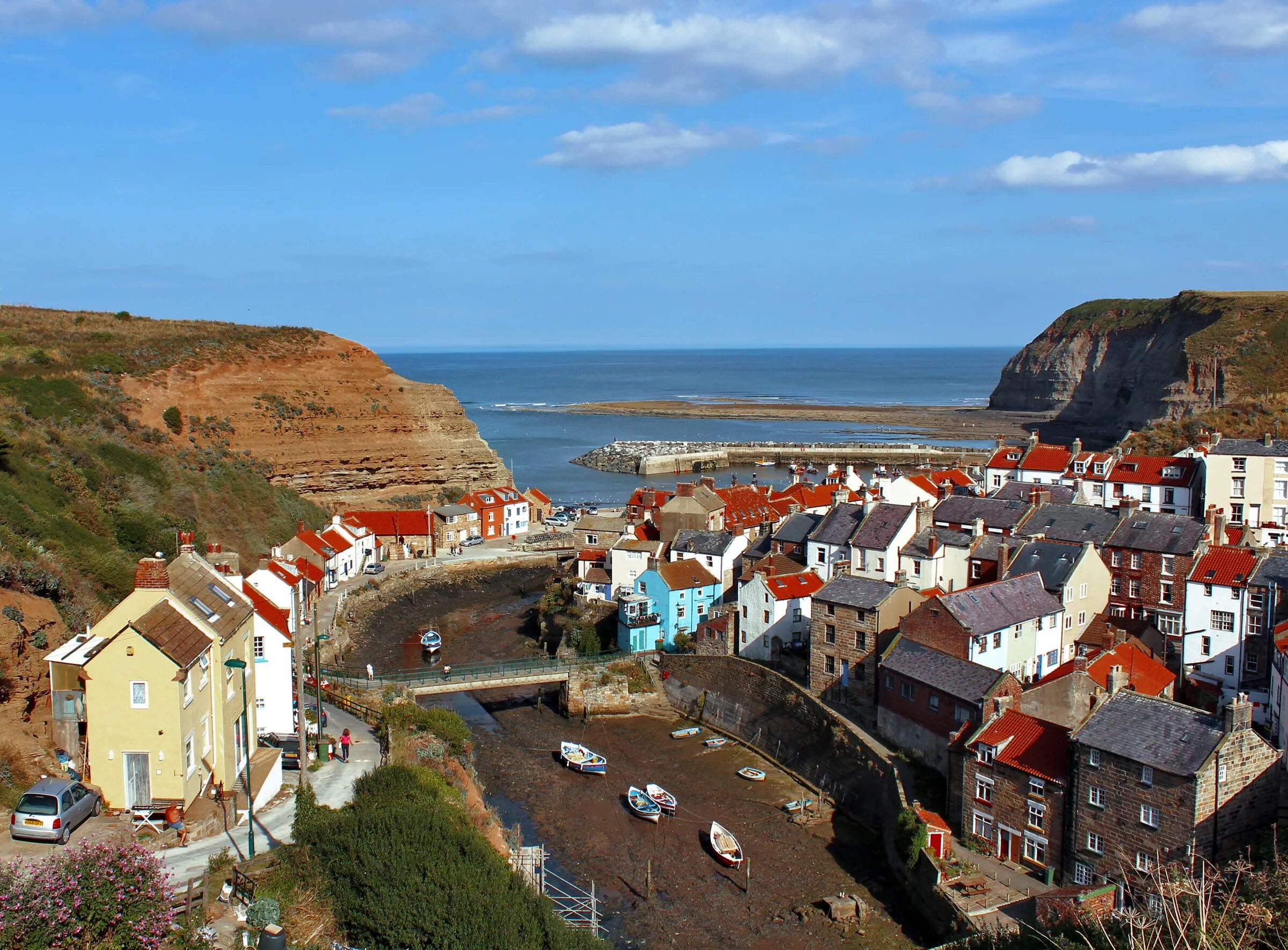Северный город великобритании. Йоркшир англия мэссем город. Норт йоркшир англия. Побережье великобритании йоркшир. Северный город великобритании.