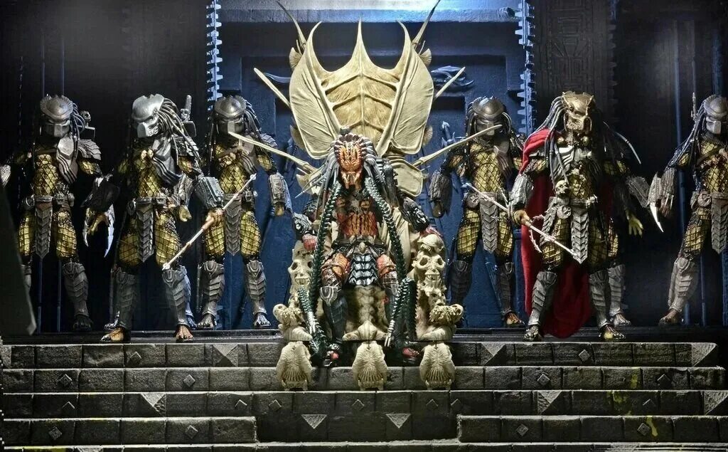 Трон хищника NECA. NECA Predator Clan leader. Фигурка хищник Лидер клана Predator. Кланы хищников Яутжа. Королева хищников управляет своим войском