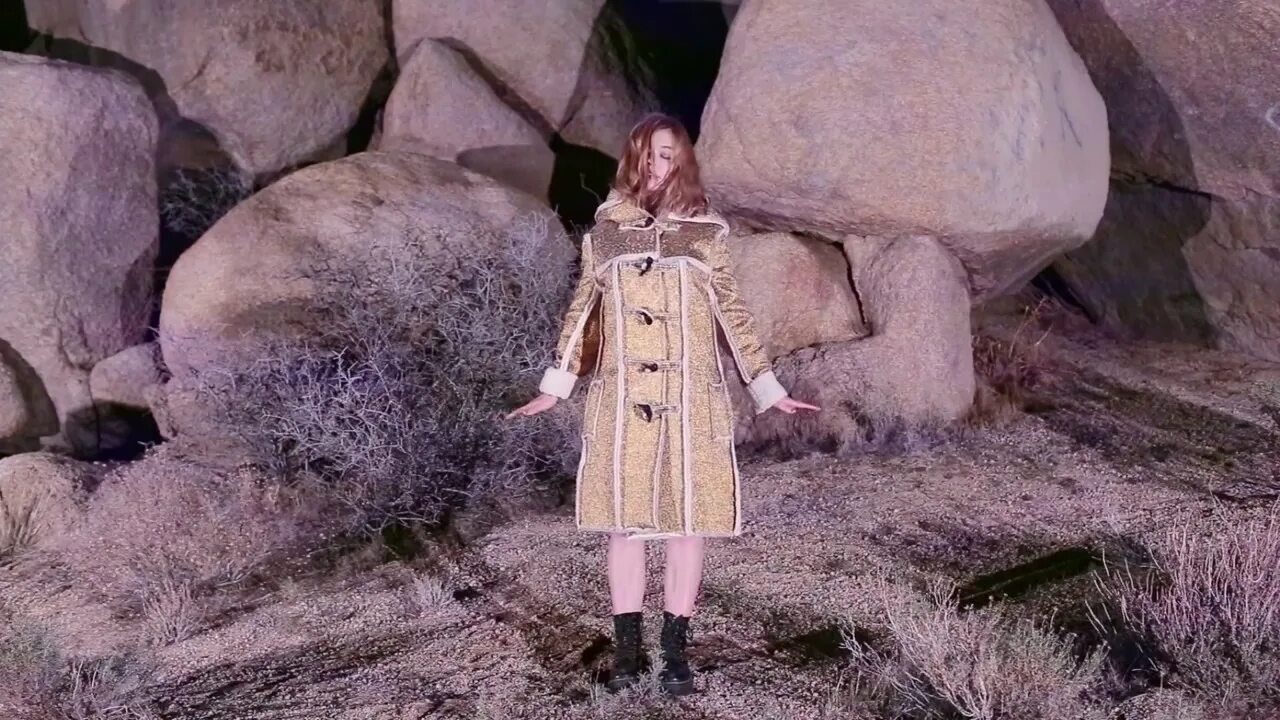 Mars argo using you. Марс арго ноги. mars argo be easy обложка.
