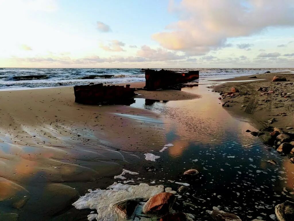 Вода в море янтарный калининградская. Балтийское море янтарный. янтарный, балтийское море, калининградская область. балтийское море калининград янтарь. балтийское море пос янтарный.