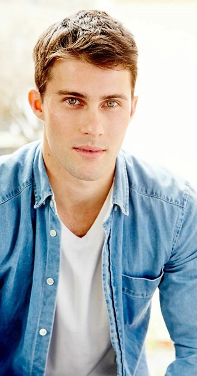 Matthew clark james. Matthew clark. мэттью кларк горизонт. мэтью кларк модель. джейк метью актер.