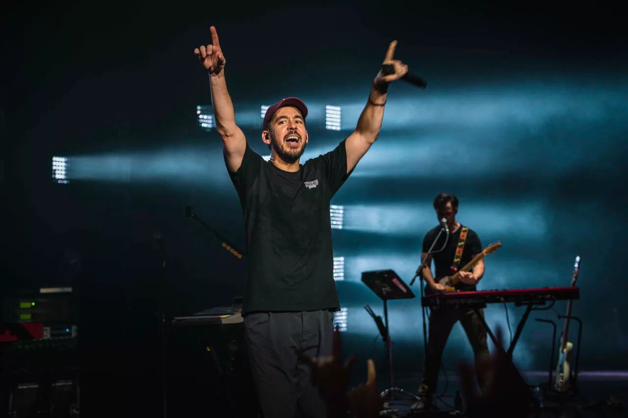 майк шинода. Mike today. майк шинода 2022. майк шинода 2022. Mike shinoda.