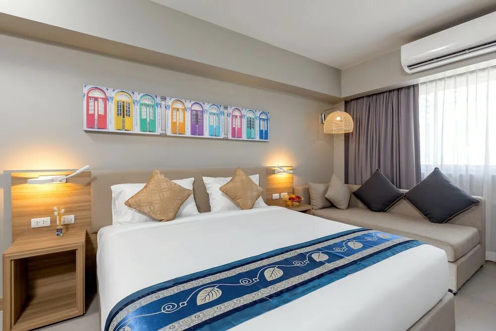 Oakwood Hotel JOURNEYHUB Phuket. Journey Hub Hotel Phuket 3. Oakwood Hotel Journey Hub 4* Patong, Пхукет. Oakwood Hotel JOURNEYHUB Phuket 3*. Oakwood hotel journey hub 3