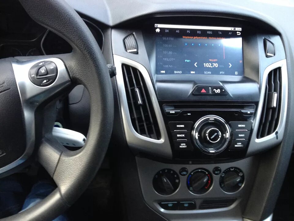 Focus как установить. Магнитола форд фокус 2013. магнитола 2013 ford focus 3. магнитола на форд фокус 3 2013 года. ford focus 3 мультимедиа.