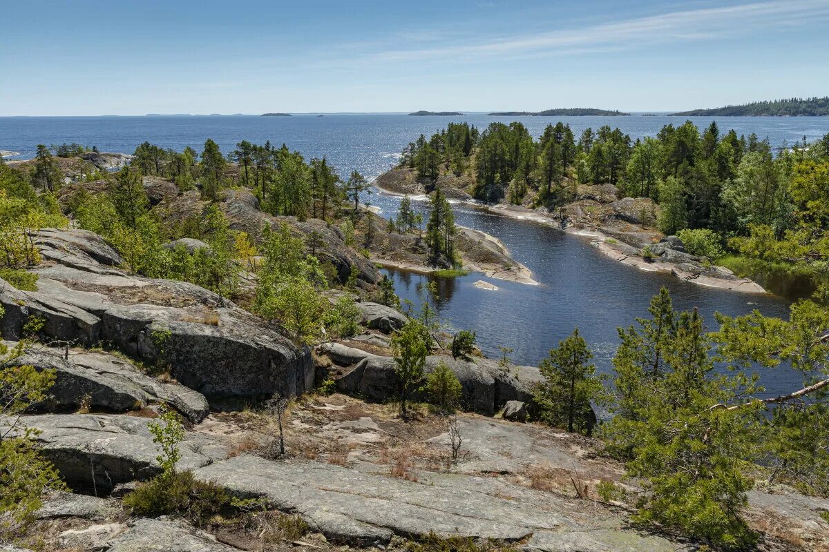 озеро стеклянное карелия.