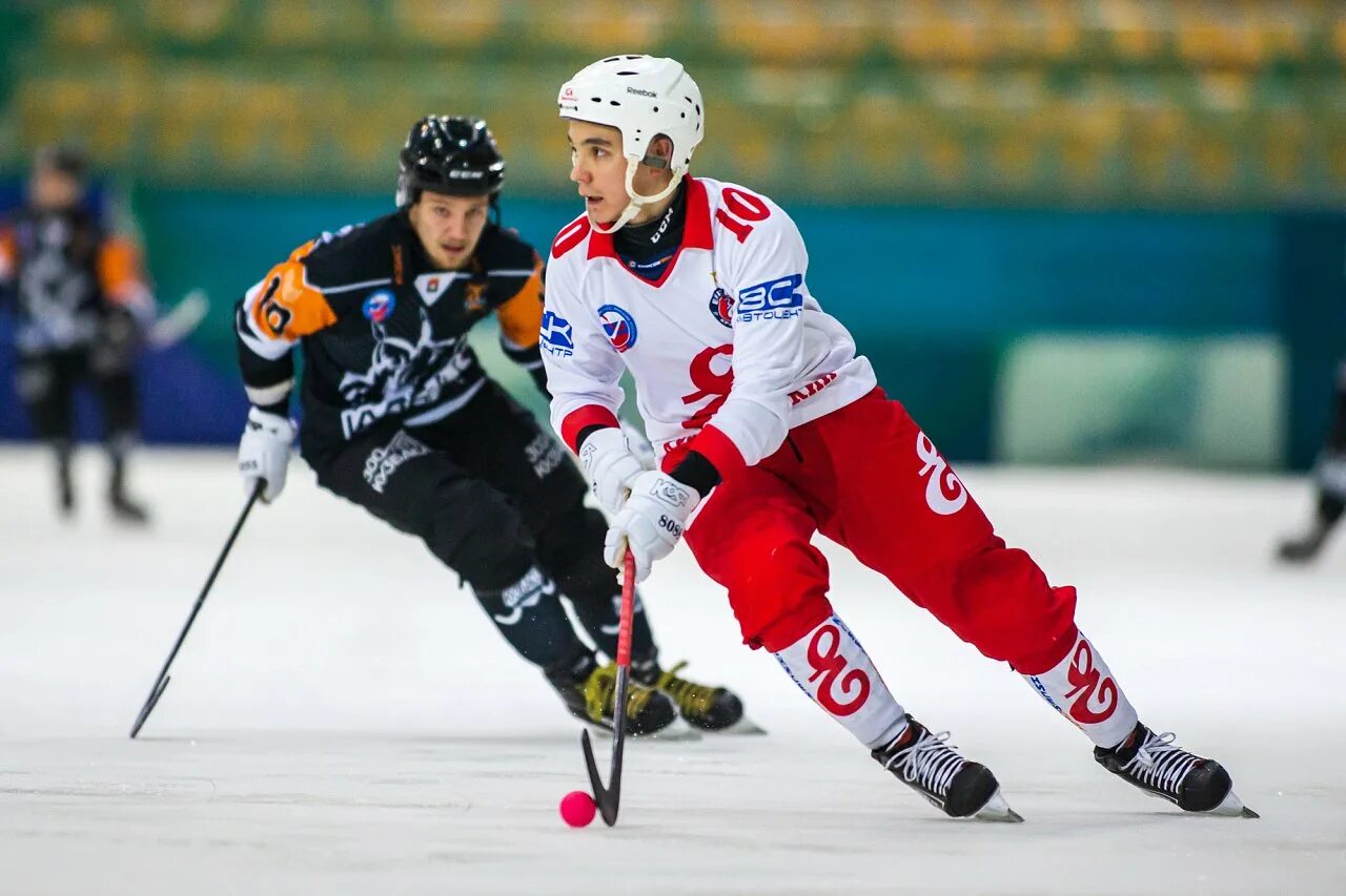 Алмаз миргазов хоккей с мячом. Хоккей с мячом енисей красноярск миргазов алмаз. Алмаз миргазов хоккей с мячом. Алмаз миргазов. Алмаз мирзоев хоккей с мячом.