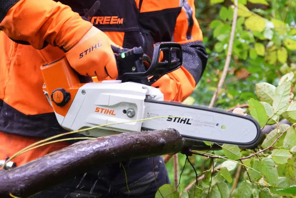 Stihl msa 300 t. Сучкорез gta 26. Аккумуляторная цепная пила stihl. Сучкорез stihl gta 26. Аккумуляторная мини-пила stihl gta 26.