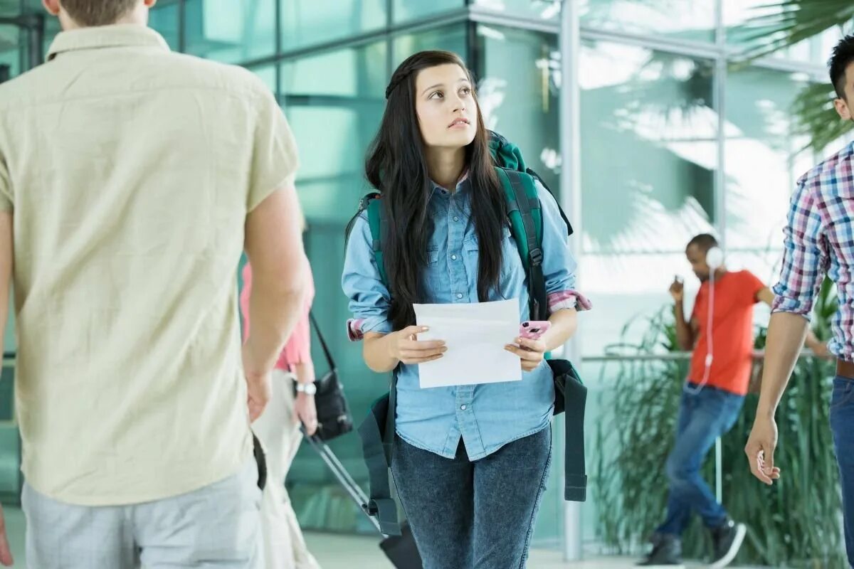 Боюсь незнакомых людей. Боязнь незнакомых людей. Боюсь незнакомых людей. Жестокость современной молодежи. Крав мага для детей.